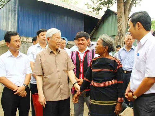 Tổng Bí thư làm việc với chính quyền và nhân dân các dân tộc xã  Ayun, huyện Chư Sê, tỉnh Gia Lai - ảnh 1